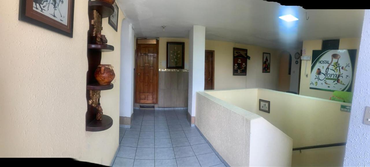 Hostal Jora Continental Cotacachi Eksteriør bilde